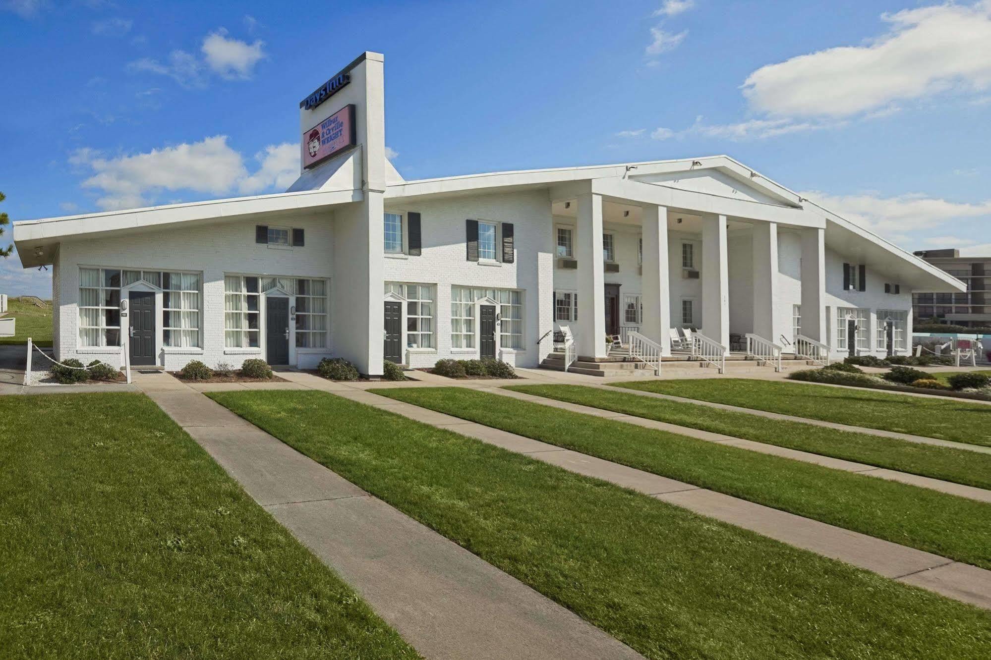 Days By Wyndham Oceanfront - Wilbur Hotel Kill Devil Hills